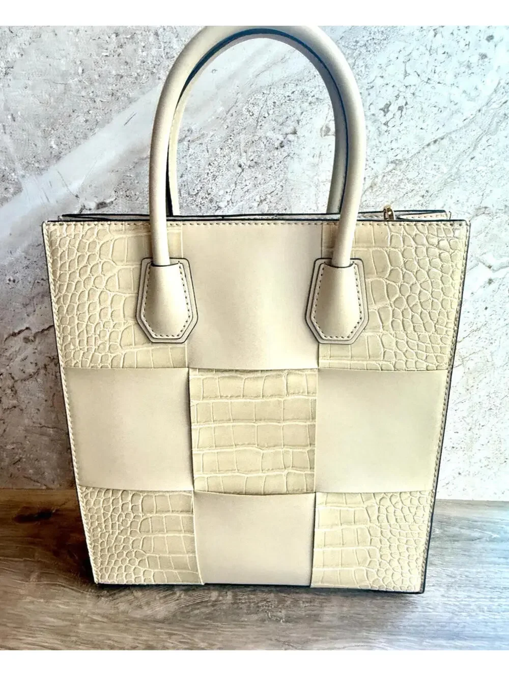 Michael Kors Mercer Medium NS Tote Bag & Matching Wallet Set Buff Croc NWOT - Picture 8 of 15